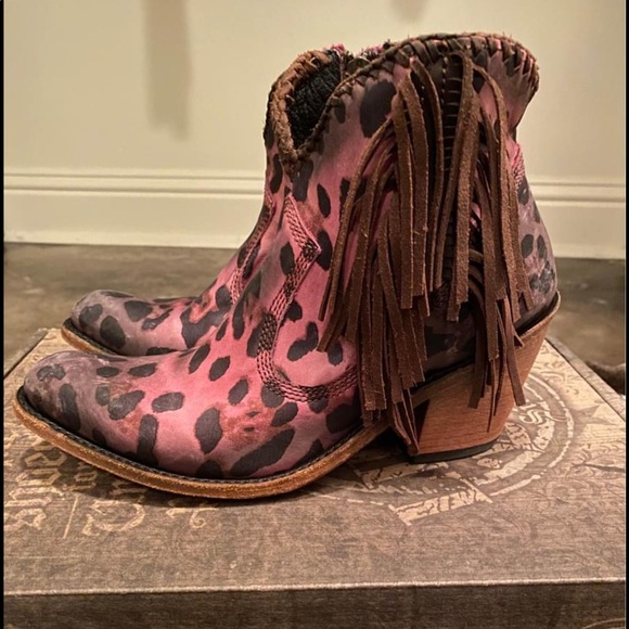 LIBERTY Black Shoes - Liberty black booties